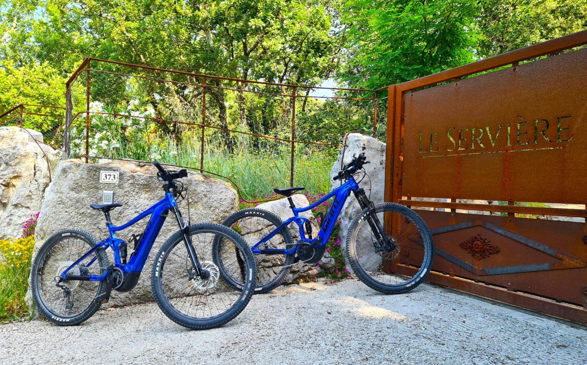 Cabanes Lodges Le Serviere Balazuc Zewnętrze zdjęcie
